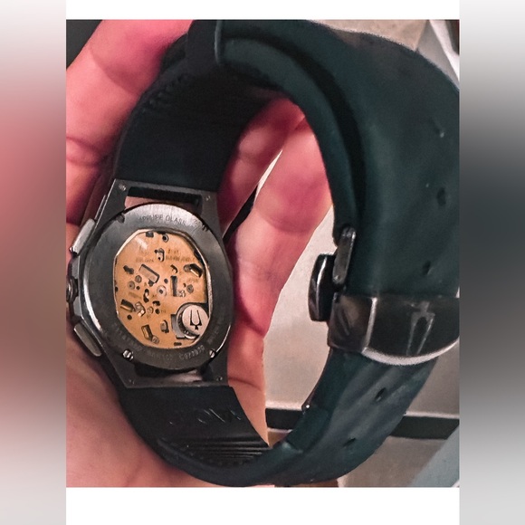 Bulova CURV Men’s Watch.Used but in great condition. - Picture 2 of 9